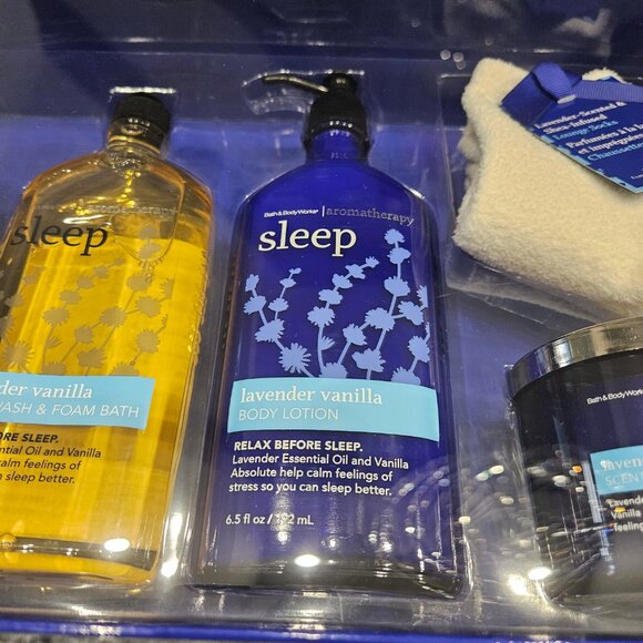 BRAND NEW BATH & BODY WORKS SLEEP GIFT BOX WITH LOTION, WASH, OIL, CANDLE, SOCKS - Picture 6 of 14